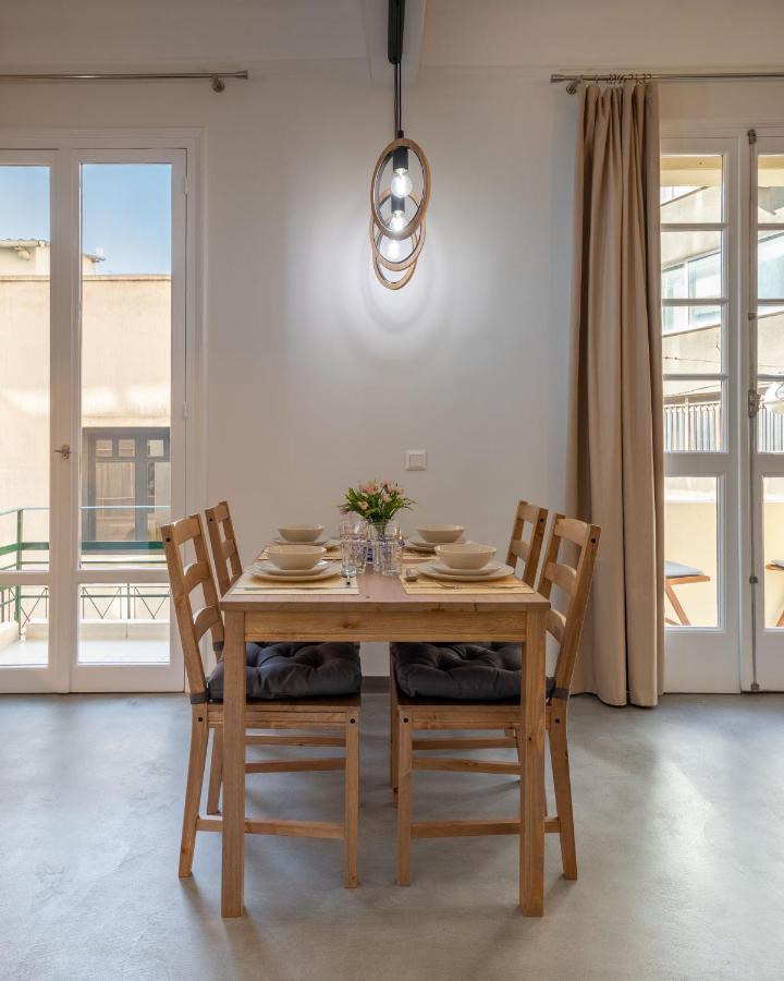 Christiana'S Lovely Apartment In Psyri, Athens Exterior photo